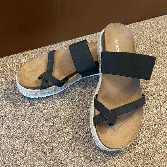 Madden Girl sandals - Picture 1 of 2